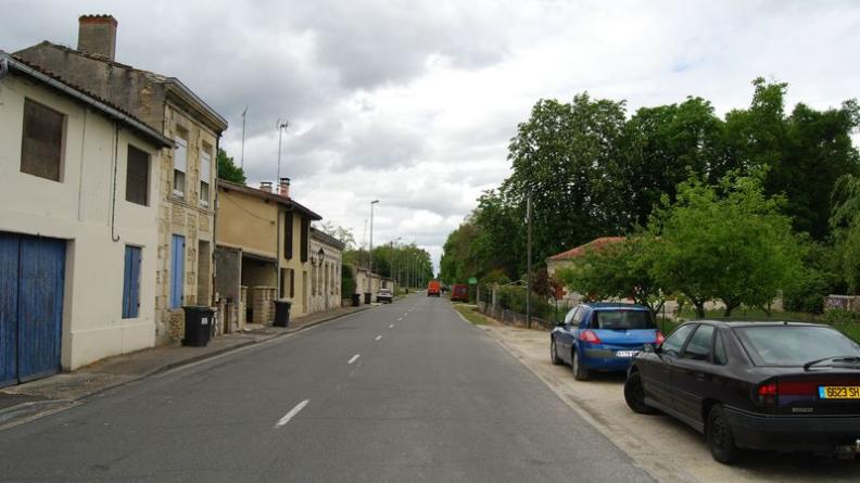 La proximité entre ville et forêt peut permettre de développer une lisière urbaine inscrite dans le paysage - Saint-Laurent-Médoc