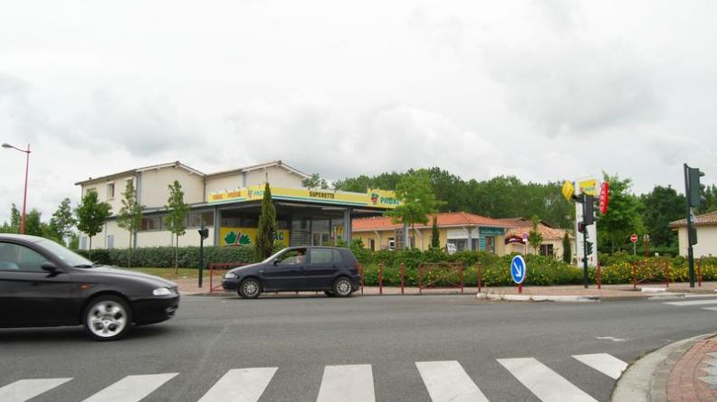 Sans vrai cœur de village, Saint-Vincent-de-Paul se laisse dominer par des extensions malvenues - Saint-Vincent-de-Paul