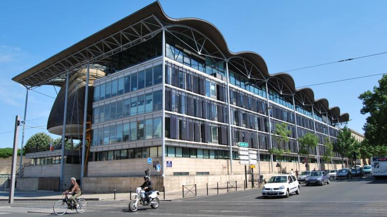 L'extension du palais de justice de Bordeaux, construite en 1998.
