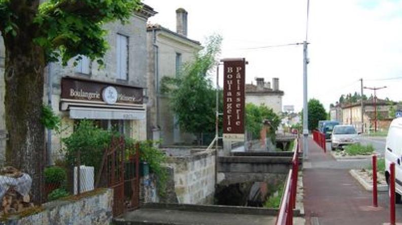 Les fossés de drainage ont guidé la constitution des rues - Latresne