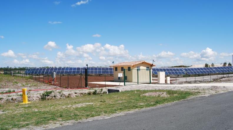 D'importantes fermes photovoltaïques se développent déjà - Le Barp