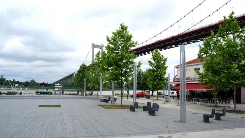L'espace public bénéficie de la présence du fleuve - Lormont