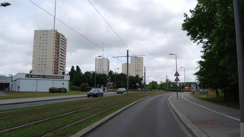 Offrant aujourd'hui des connexions efficaces - ici Lormont - le réseau du tramway mérite d'être développé