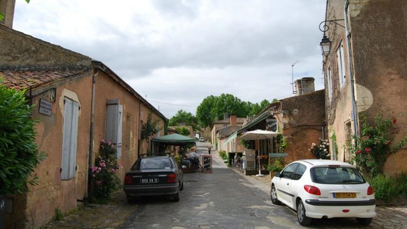 Le cœur de la citadelle offre étonnante une atmosphère de village - Blaye