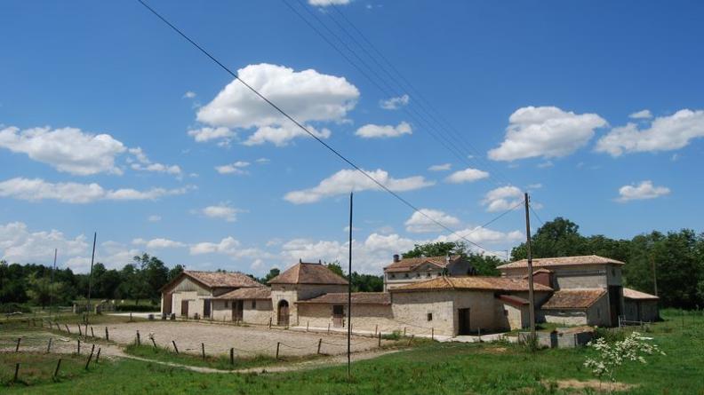Belle ferme bien préservée - Périssac