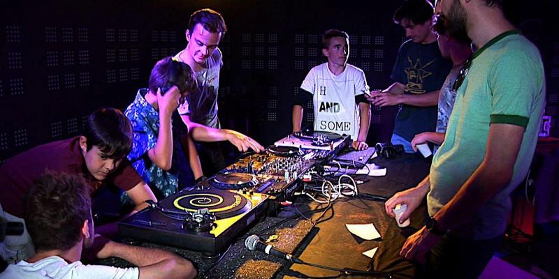 Show case électro