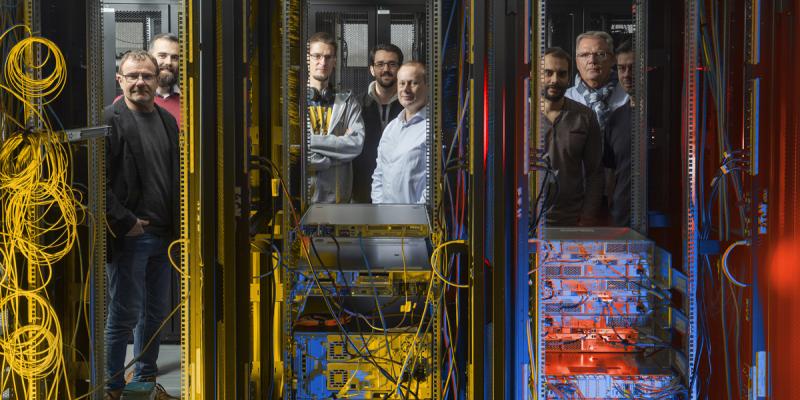 Équipe du projet Réseau de Fibre optique Publique (RESEFIP)