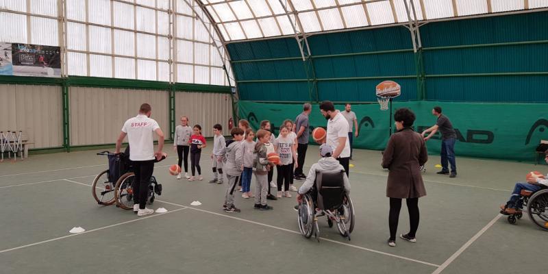 Sport pour tous, tous au sport