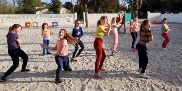 Atelier danse à l'accueil de Loisirs les Petits Potes