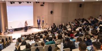 Intervention de Sophie Piquemal dans l'amphithéâtre Badinter 