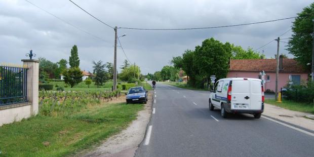 La présence occasionnelle de vignes dans le village pourrait valoriser l'espace public - Macau