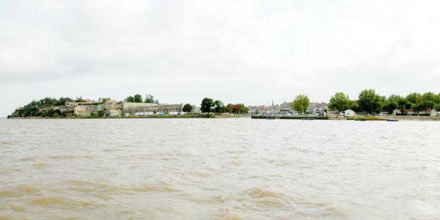 La citadelle et le port de Blaye