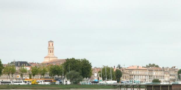 L'église de Pauillac permet d'identifier la silhouette de la ville