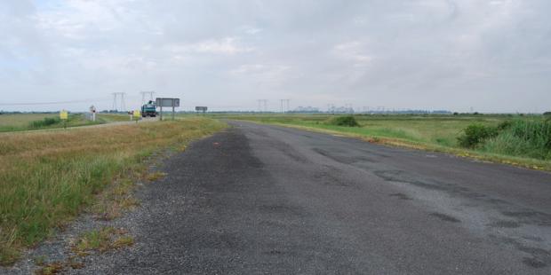 Bords de route à réaménager au long du canal Saint-Louis - Braud-et-Saint-Louis