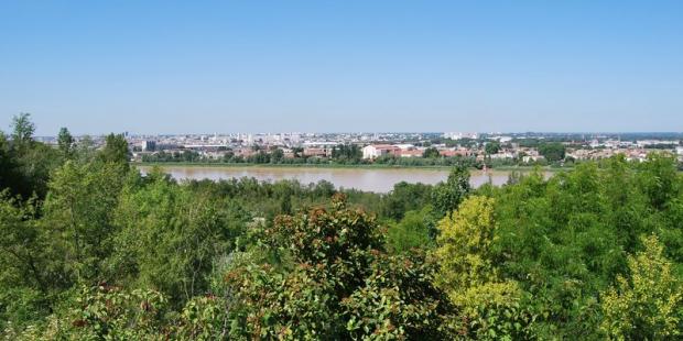 Bordeaux vue depuis le parc de l'Ermitage, à Lormont 