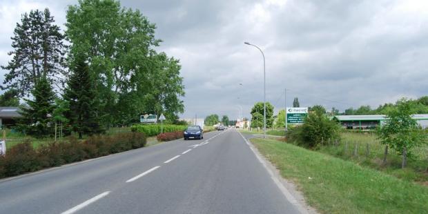 Les zones d'activités accompagnées de panneaux publicitaires en entrée de ville nuisent à l'image de Bazas