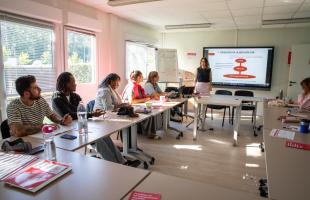 Protection de l'enfance, se former au terrain