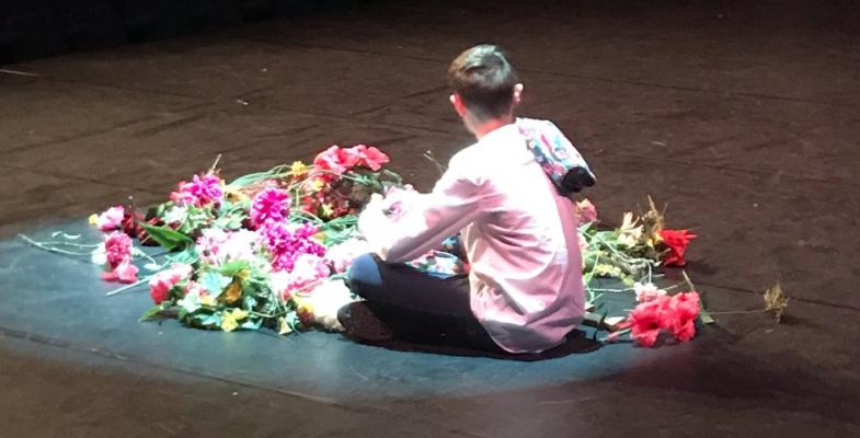 un artiste un collège à Langon