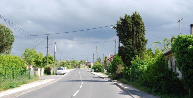 Au nord de Macau, l'urbanisation dessine des extensions pavillonnaires linéaires