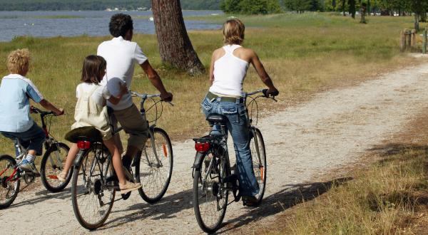balade familiale à vélo