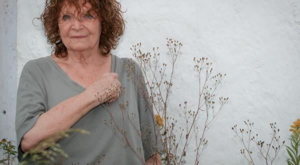 Claudie Hunzinger, l'une des voix les plus singulières de la littérature française contemporaine, sera l'invitée d'honneur du festival.